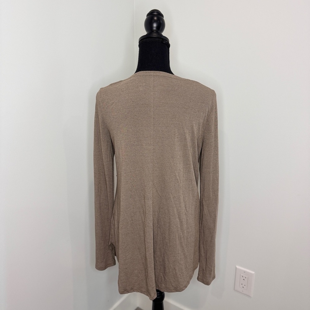 Mossimo V-Neck Long Sleeve Top (Medium) - Picture 5 of 7
